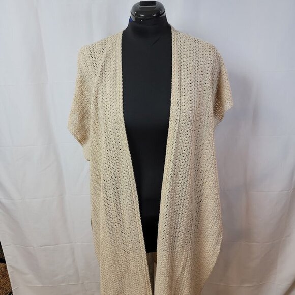 Steve Madden Open Weave Tacked Vest - Layered Looks Made Easy - Picture 4 of 8